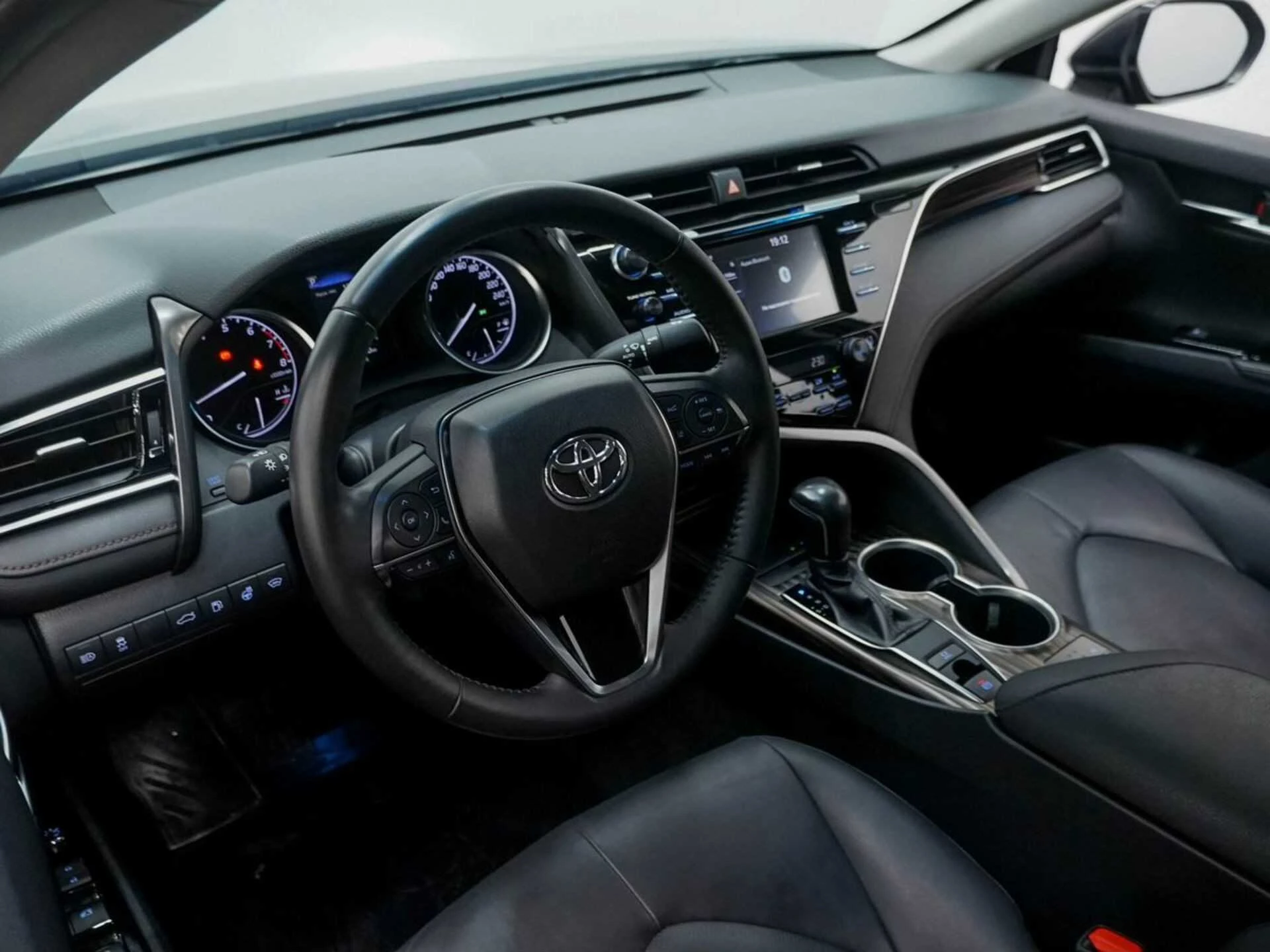 TOYOTA CAMRY, Черный, 2018, Автоматическая, 181 л.с., цена от 1 688 000 руб.