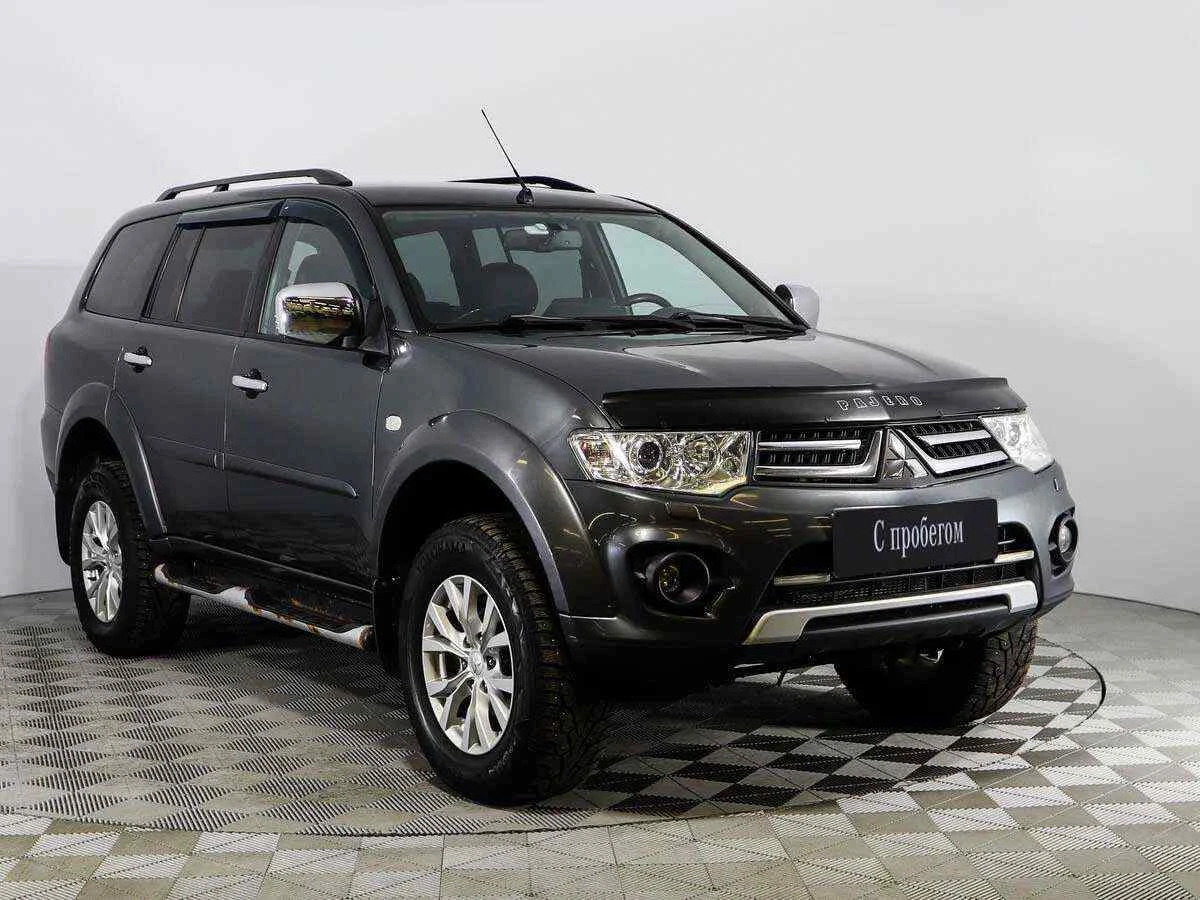 Mitsubishi Pajero Sport, Серый, 2014, Автоматическая, 178 л.с., цена от 1 401 900 руб.