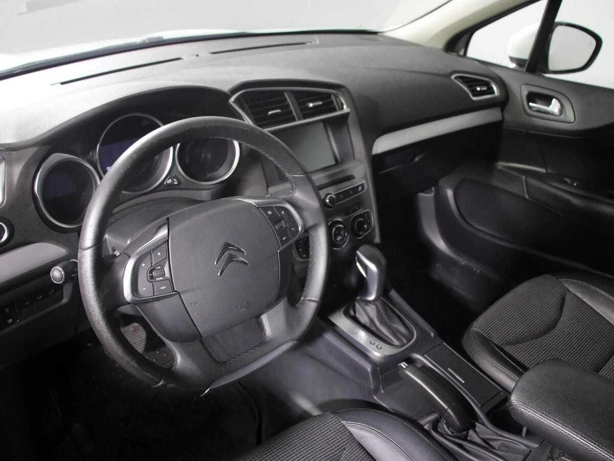 CITROEN C4, Белый, 2019, Автоматическая, 150 л.с., цена от 803 200 руб.