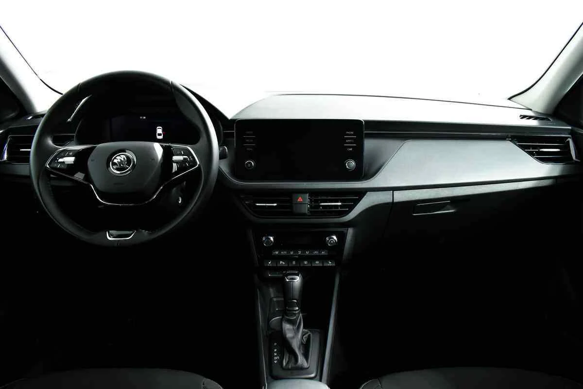 Skoda Rapid, Белый, 2021, Робот, 125 л.с., цена от 1 205 000 руб.