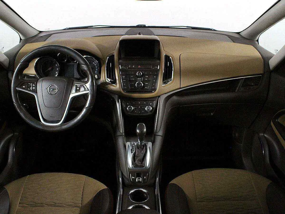 Opel Zafira, Серебряный, 2013, Автоматическая, 140 л.с., цена от 881 000 руб.