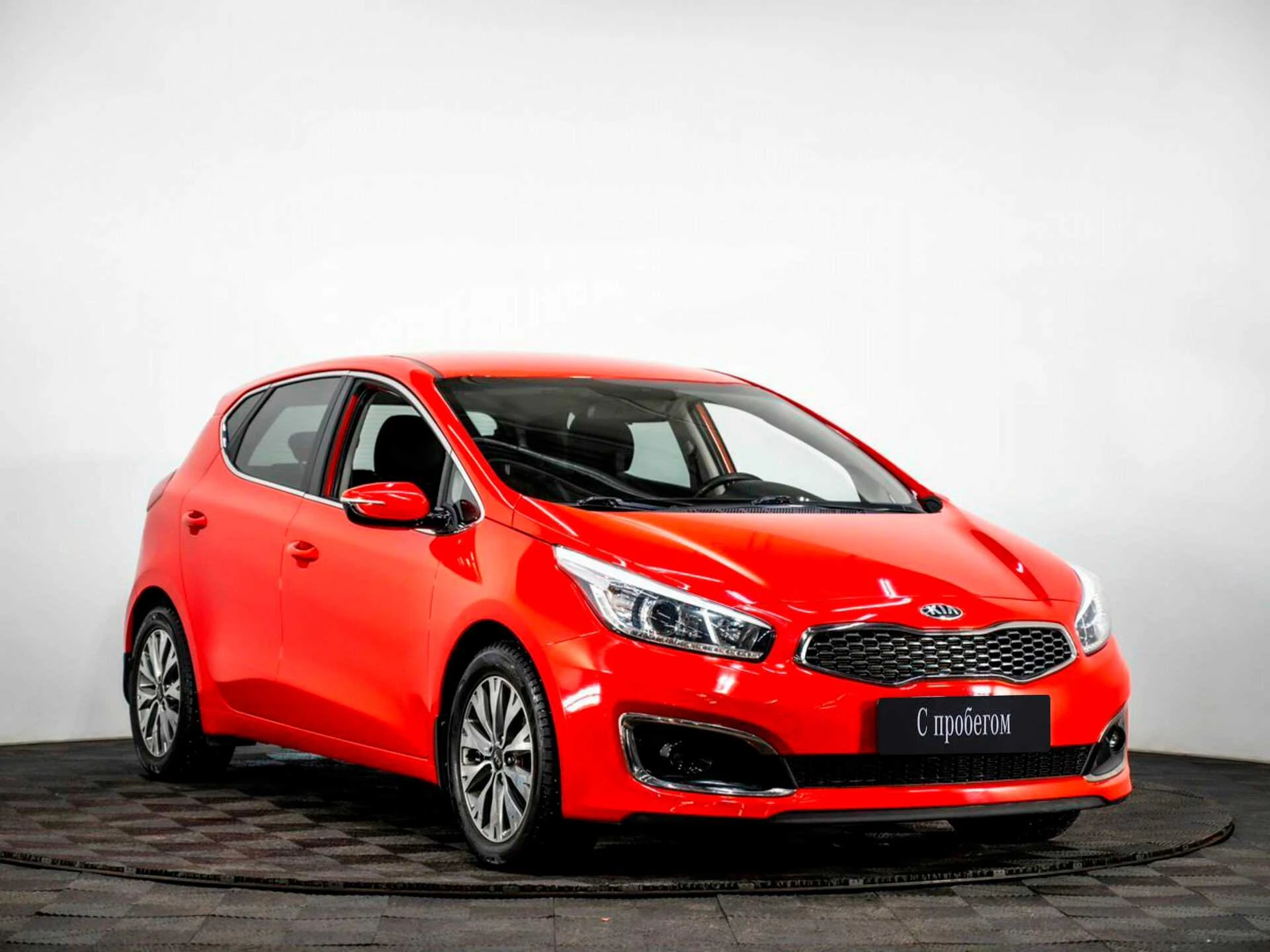 KIA CEED, Красный, 2018, Автоматическая, 130 л.с., цена от 1 064 000 руб.