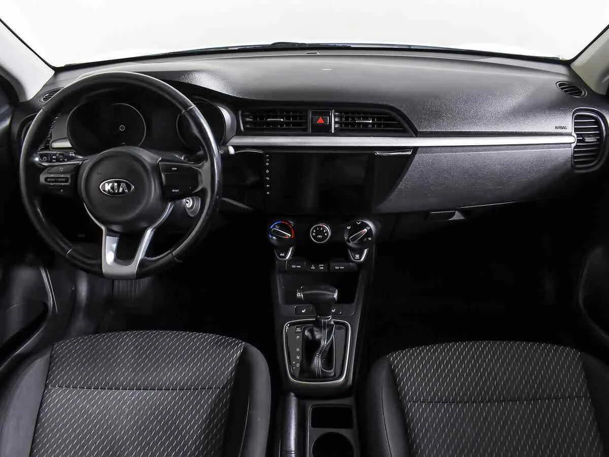 KIA Rio, Белый, 2018, Автоматическая, 100 л.с., цена от 755 000 руб.