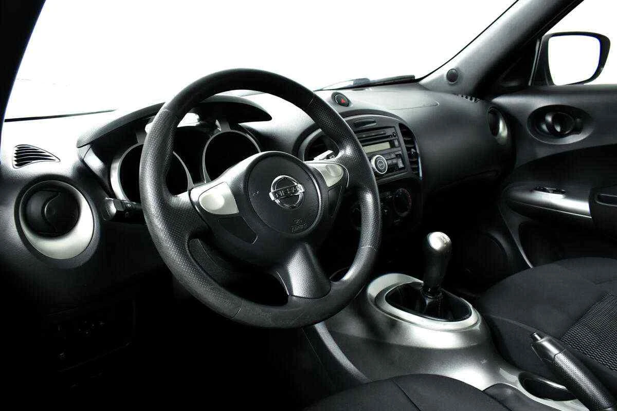 Nissan Juke, Белый, 2017, Механическая, 117 л.с., цена от 827 000 руб.