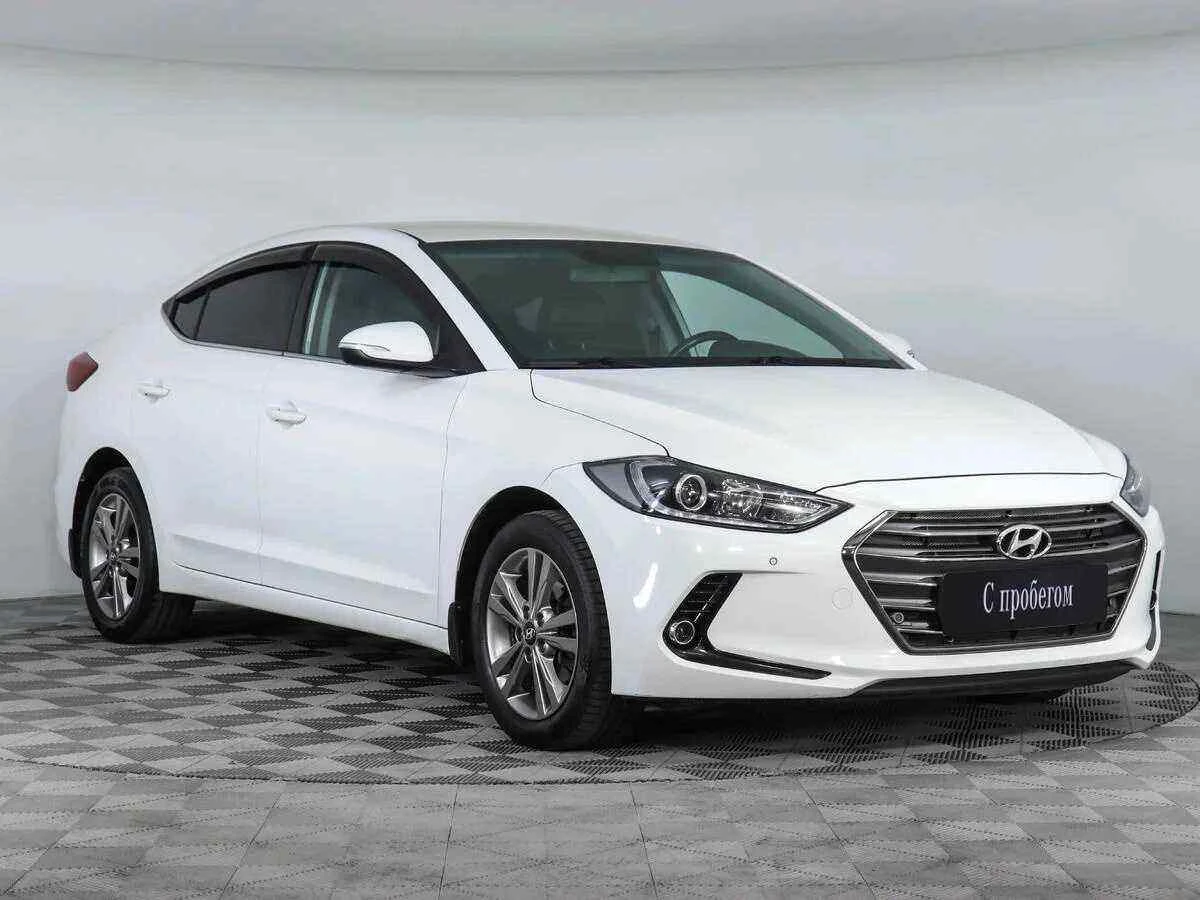 Hyundai Elantra, Белый, 2016, Автоматическая, 150 л.с., цена от 824 000 руб.