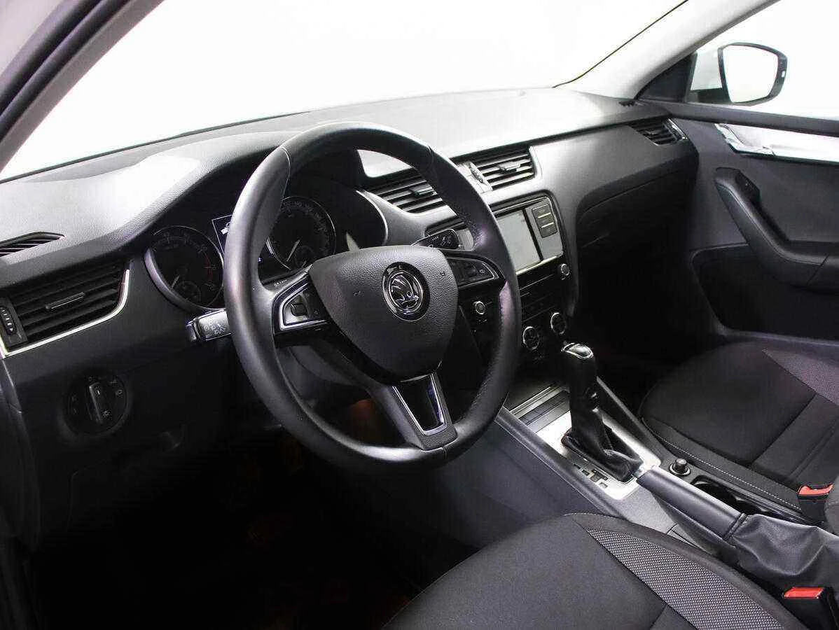 Skoda Octavia, Белый, 2018, Автоматическая, 110 л.с., цена от 1 070 000 руб.