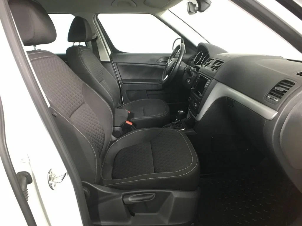 Skoda Yeti, Белый, 2016, Робот, 110 л.с., цена от 947 000 руб.
