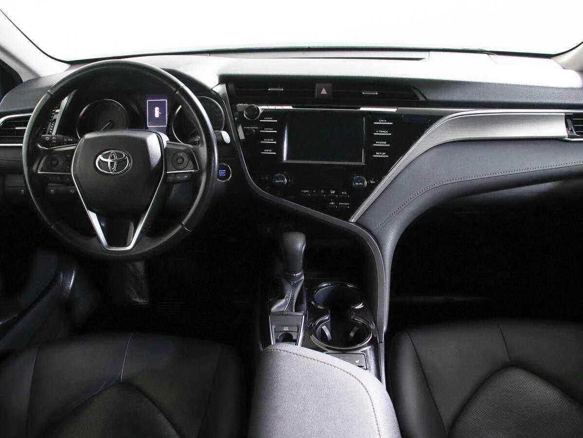 Toyota Camry, Черный, 2018, Автоматическая, 206 л.с., цена от 1 449 000 руб.