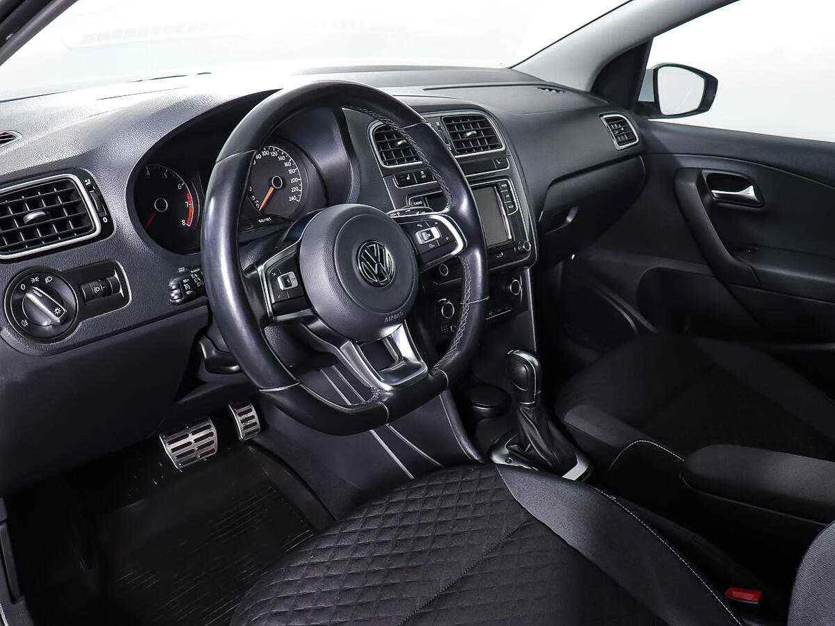 Volkswagen Polo, Белый, 2018, Робот, 125 л.с., цена от 616 000 руб.