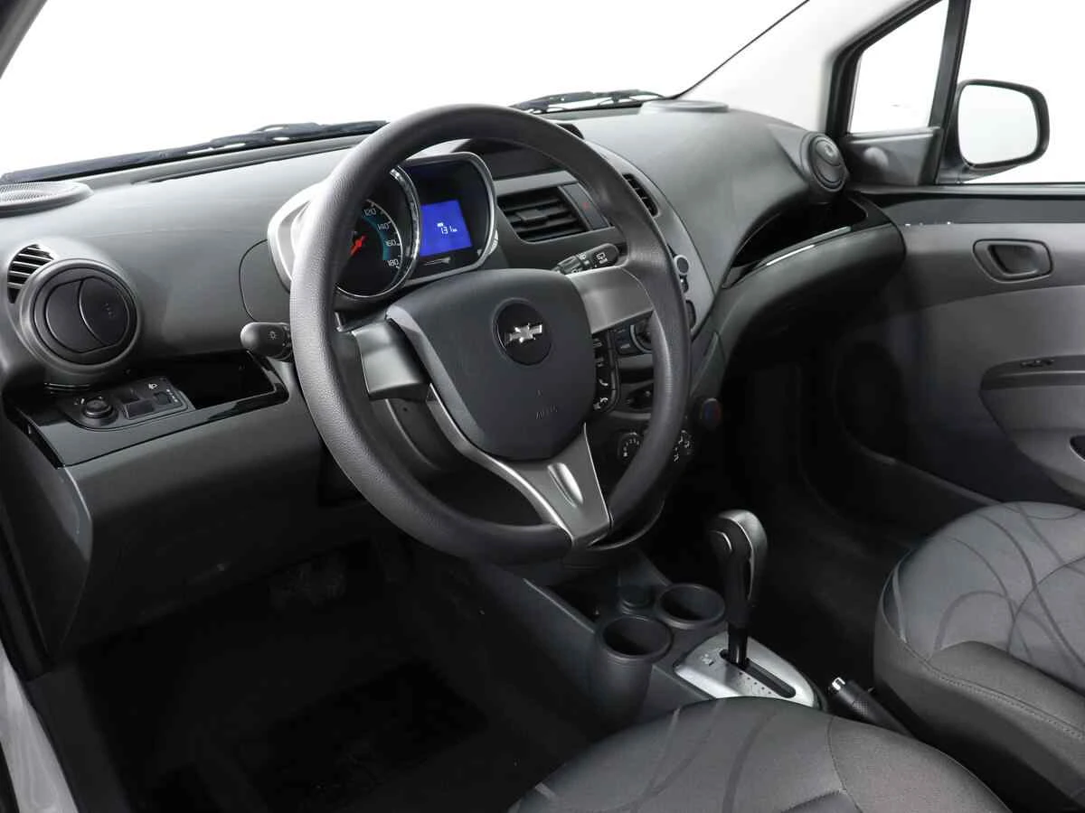 Chevrolet Spark, Белый, 2022, Автоматическая, 85 л.с., цена от 650 000 руб.