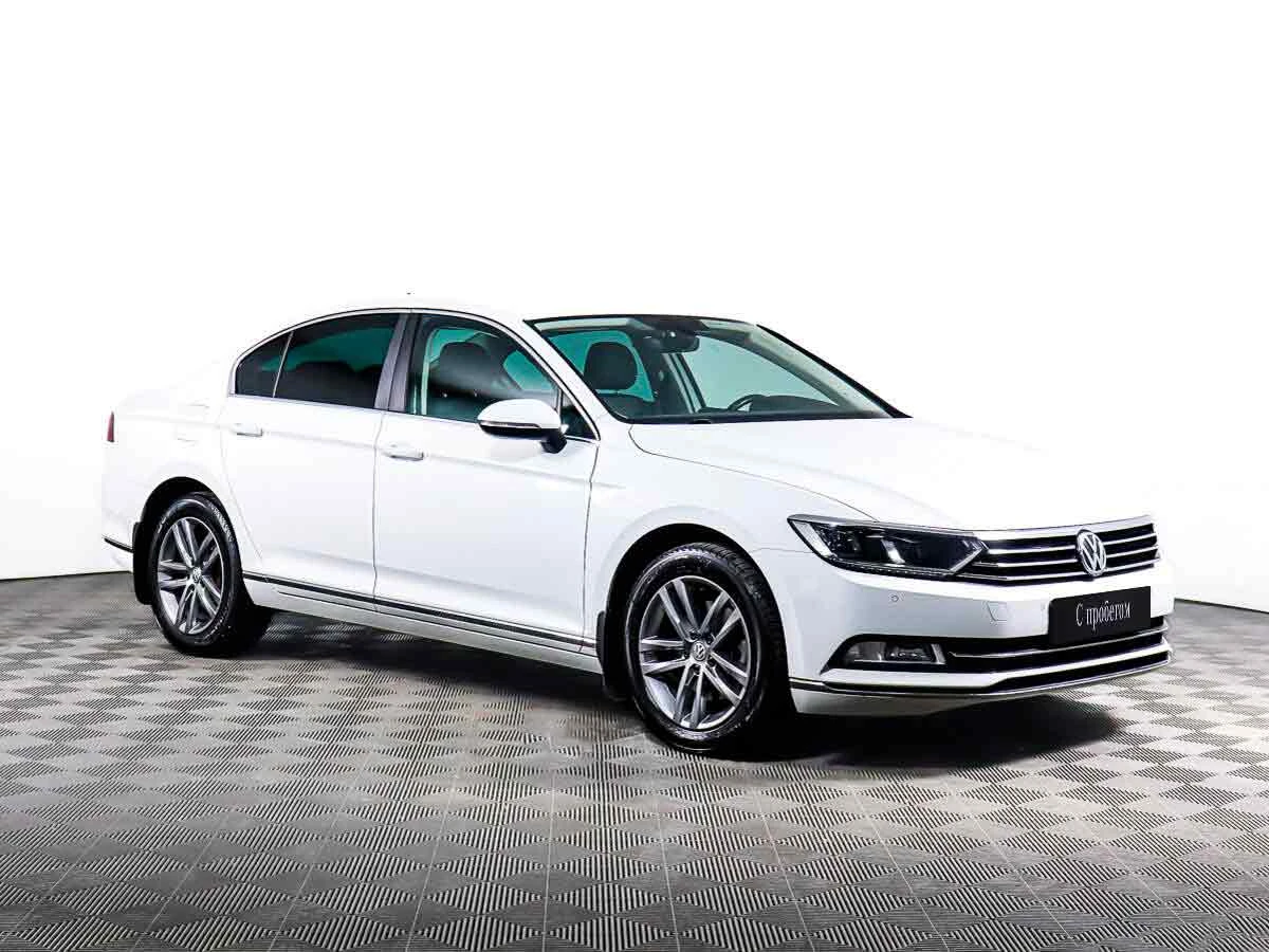 VOLKSWAGEN PASSAT, Белый, 2017, Робот, 150 л.с., цена от 1 129 600 руб.
