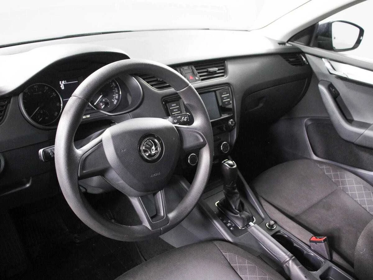 SKODA OCTAVIA, Черный, 2018, Автоматическая, 110 л.с., цена от 998 400 руб.