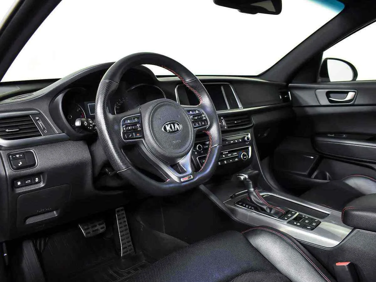 KIA Optima, Белый, 2017, Автоматическая, 188 л.с., цена от 1 325 000 руб.