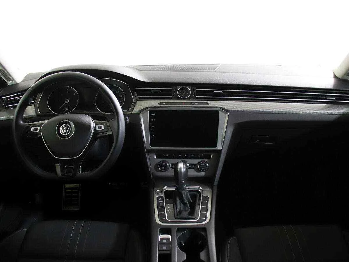 Volkswagen Passat, Черный, 2019, Робот, 190 л.с., цена от 1 560 000 руб.