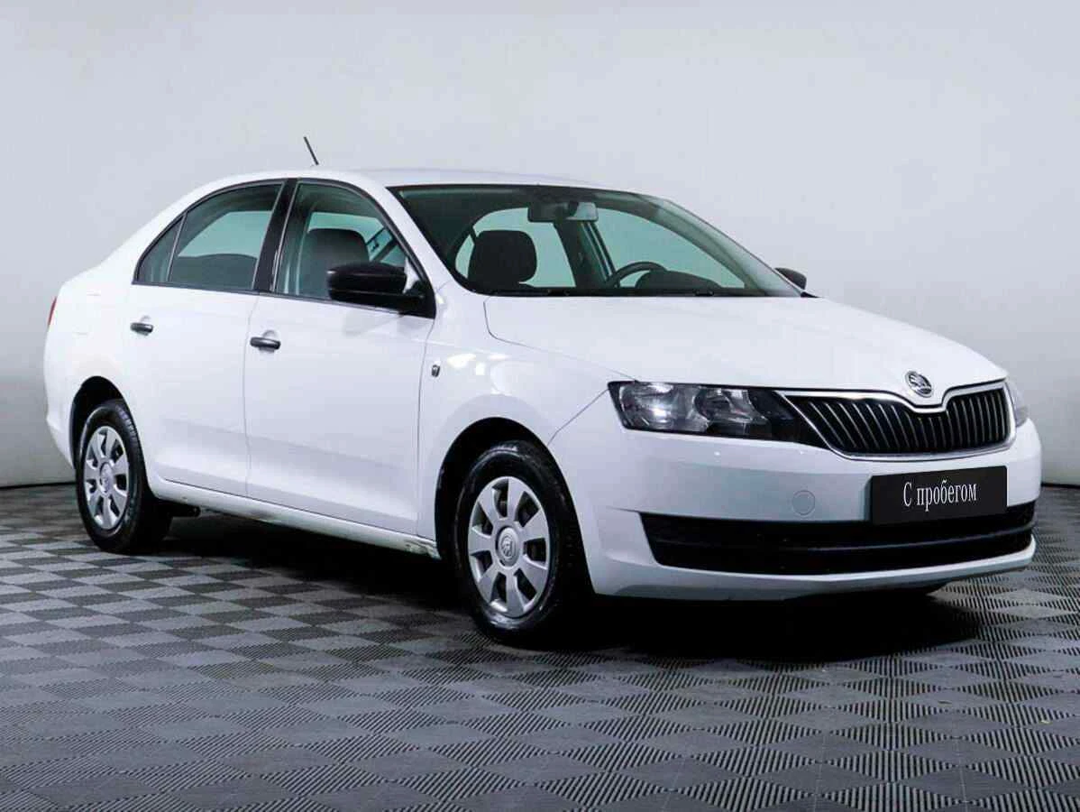 Skoda Rapid, Белый, 2017, Механическая, 90 л.с., цена от 517 000 руб.