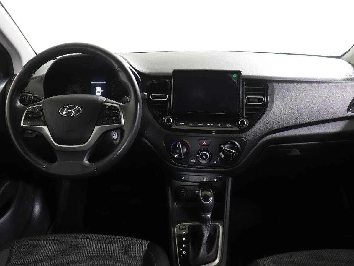Hyundai Solaris, Белый, 2020, Автоматическая, 123 л.с., цена от 815 000 руб.