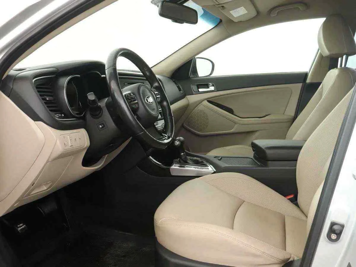 KIA Optima, Серебряный, 2014, Автоматическая, 150 л.с., цена от 850 000 руб.