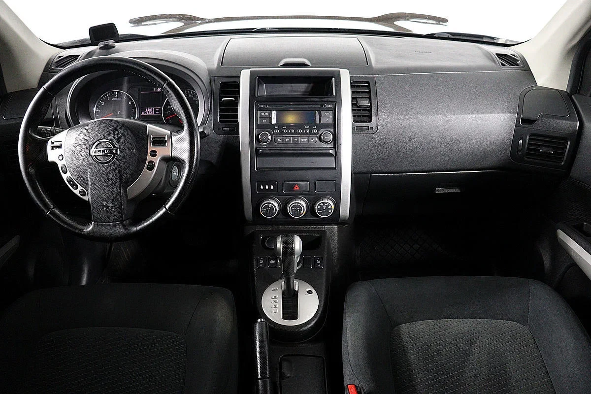 Nissan X-Trail, Черный, 2014, Вариатор, 141 л.с., цена от 1 078 000 руб.
