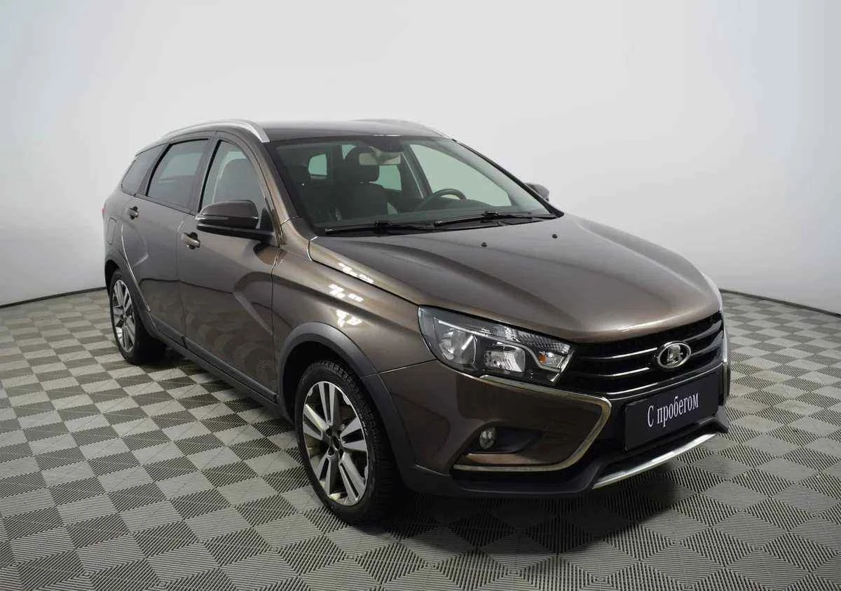 LADA Vesta SW Cross, Коричневый, 2020, Механическая, 122 л.с., цена от 833 000 руб.
