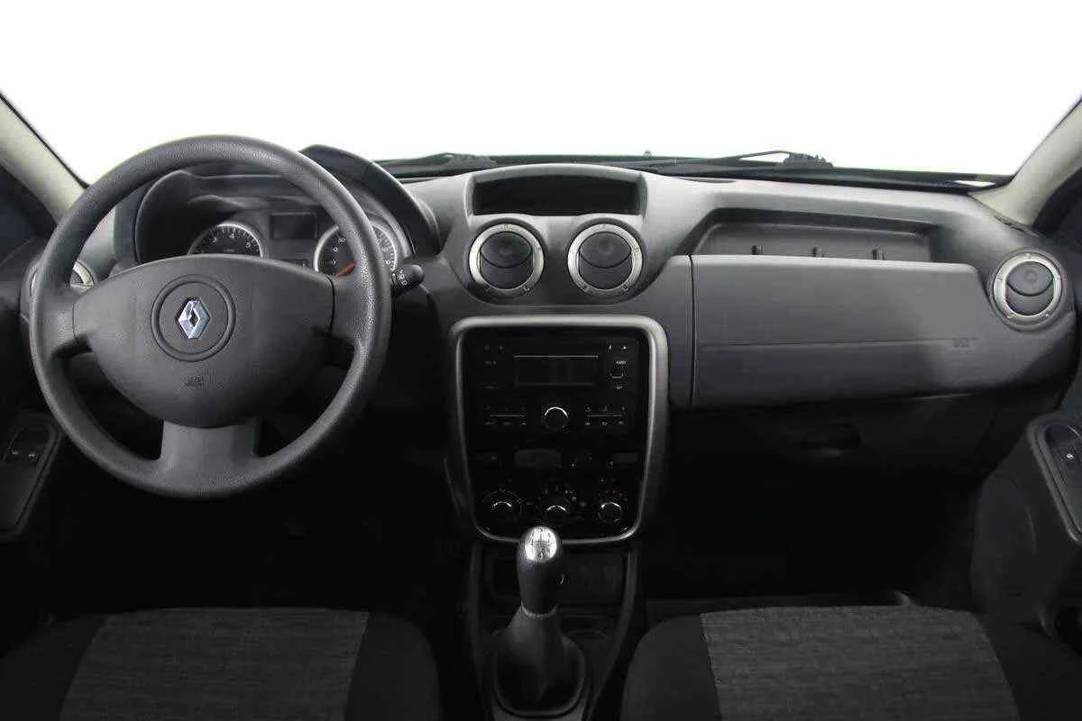 Renault Duster, Черный, 2014, Механическая, 102 л.с., цена от 788 000 руб.