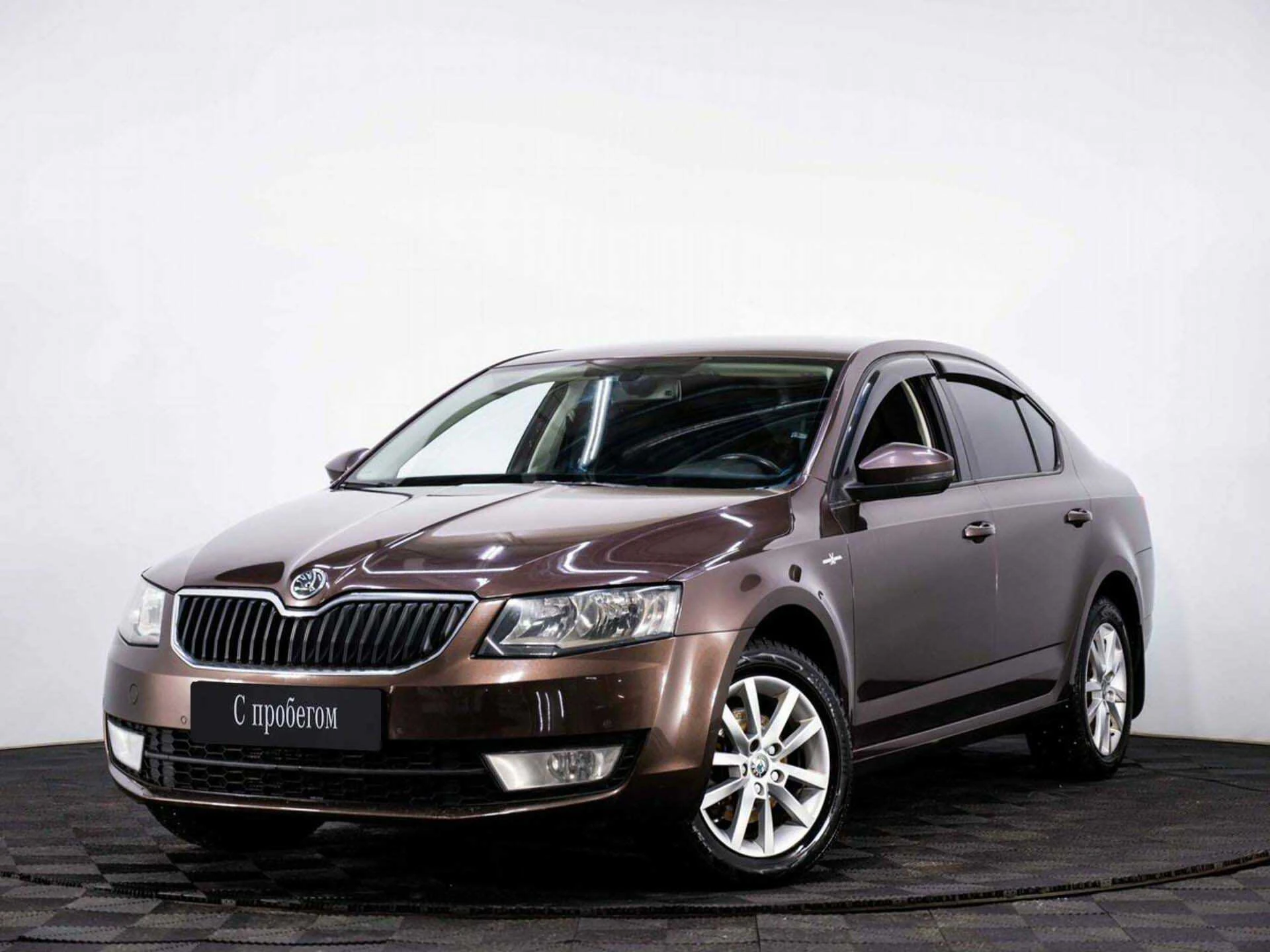 SKODA OCTAVIA, Коричневый, 2015, Робот, 150 л.с., цена от 799 200 руб.