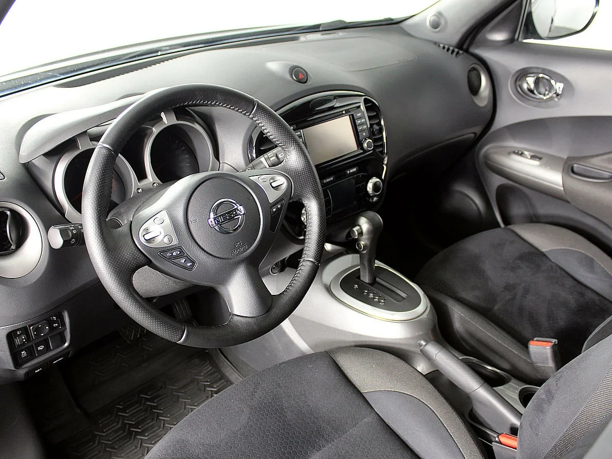 Nissan Juke, Коричневый, 2013, Вариатор, 117 л.с., цена от 580 000 руб.