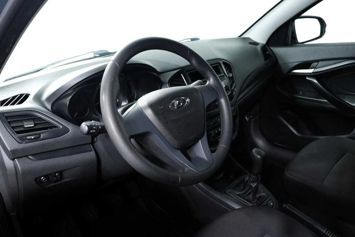 LADA VESTA, Серебряный, 2017, Механическая, 106 л.с., цена от 544 000 руб.