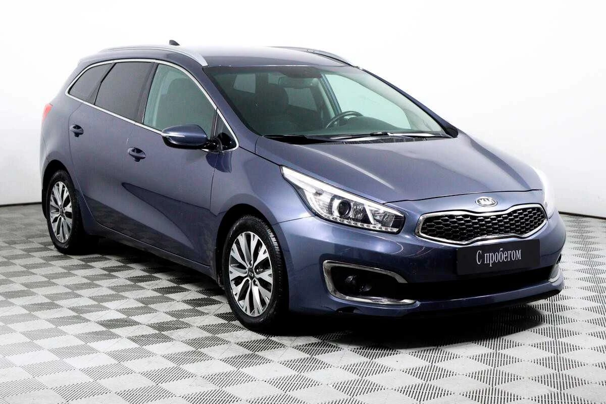 KIA CEED, Синий, 2017, Робот, 135 л.с., цена от 912 000 руб.