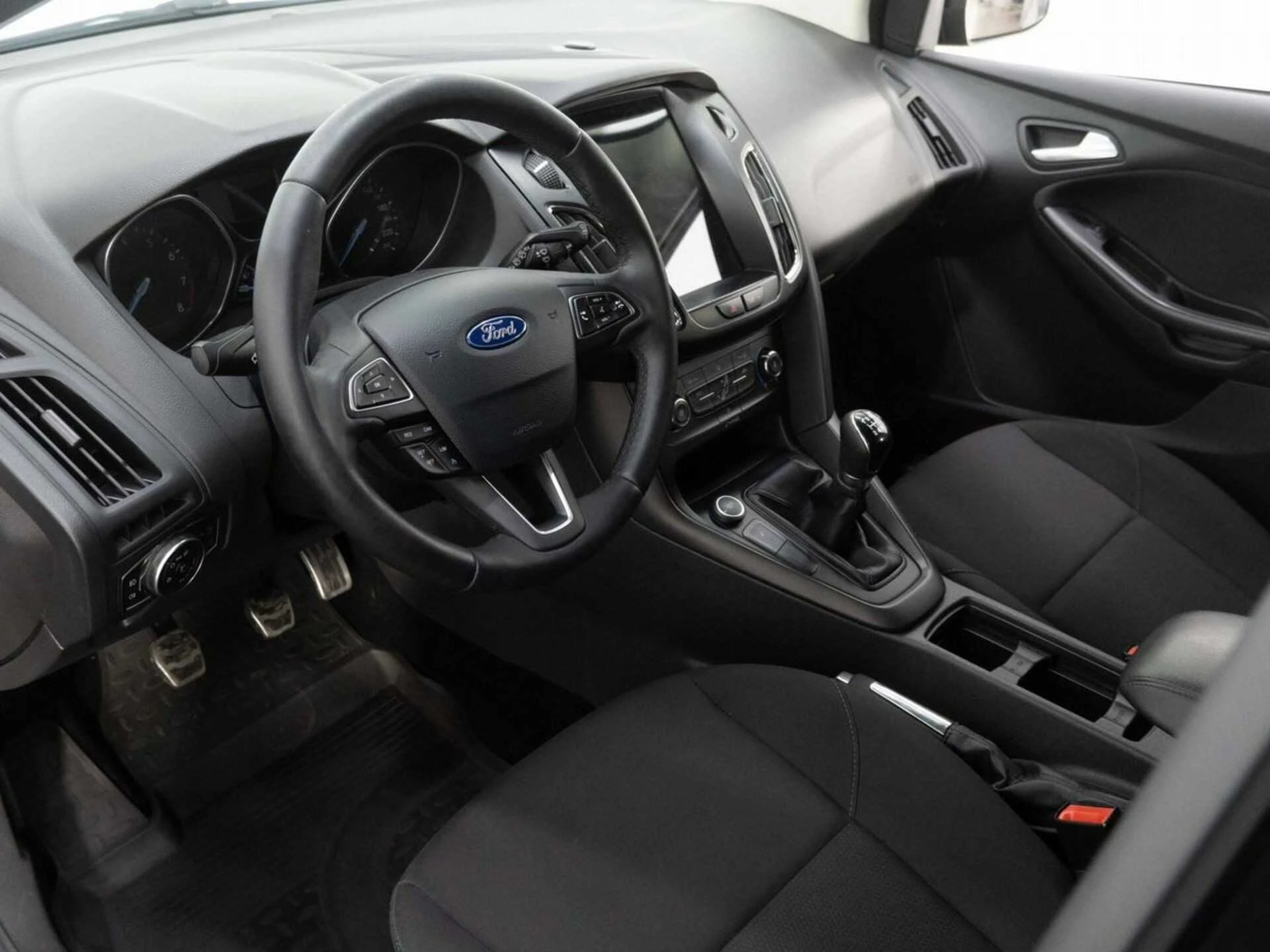 FORD FOCUS, Черный, 2018, Механическая, 125 л.с., цена от 809 600 руб.