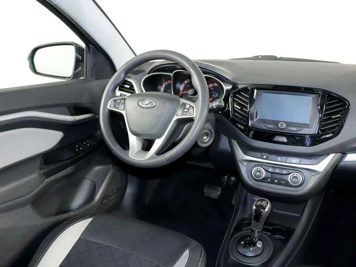 LADA Vesta SW Cross, Коричневый, 2019, Робот, 122 л.с., цена от 746 000 руб.
