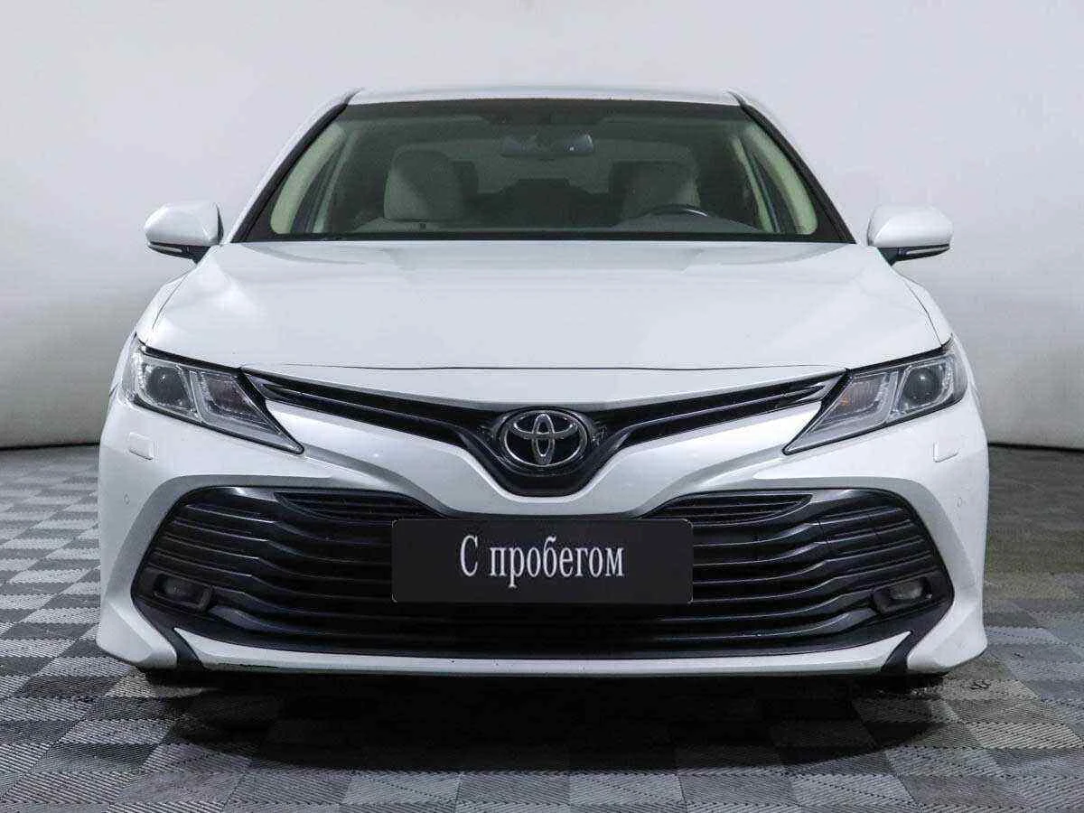 Toyota Camry, Белый, 2018, Автоматическая, 181 л.с., цена от 2 005 000 руб.