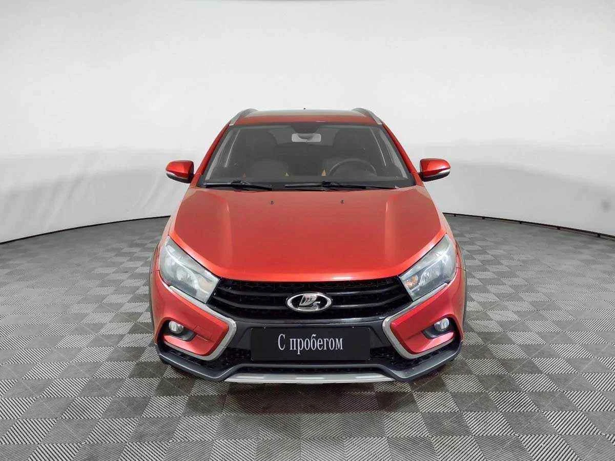 LADA Vesta SW Cross, Красный, 2018, Механическая, 122 л.с., цена от 596 000 руб.