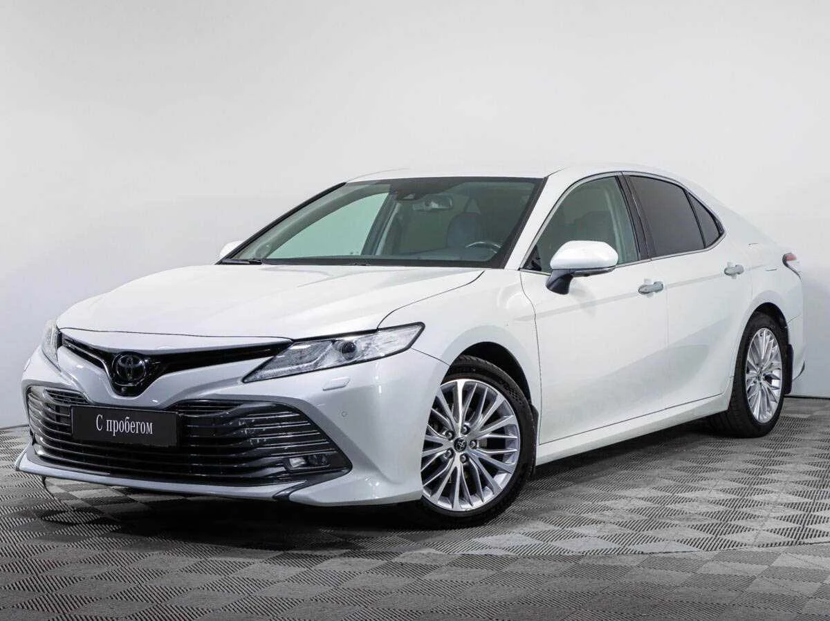 TOYOTA CAMRY, Белый, 2018, Автоматическая, 249 л.с., цена от 1 808 000 руб.