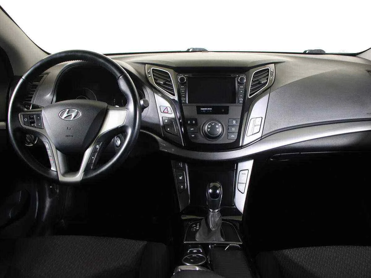Hyundai i40, Серебряный, 2017, Автоматическая, 150 л.с., цена от 999 000 руб.