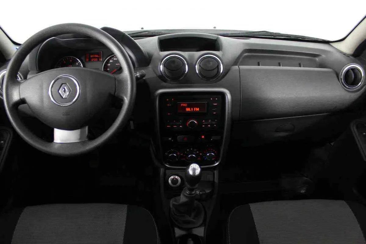Renault Duster, Серебряный, 2013, Механическая, 135 л.с., цена от 634 000 руб.