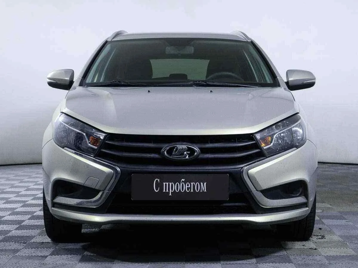 LADA Vesta SW, Серебряный, 2018, Робот, 122 л.с., цена от 489 000 руб.