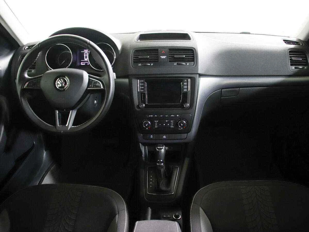 Skoda Yeti, Синий, 2016, Робот, 152 л.с., цена от 880 000 руб.