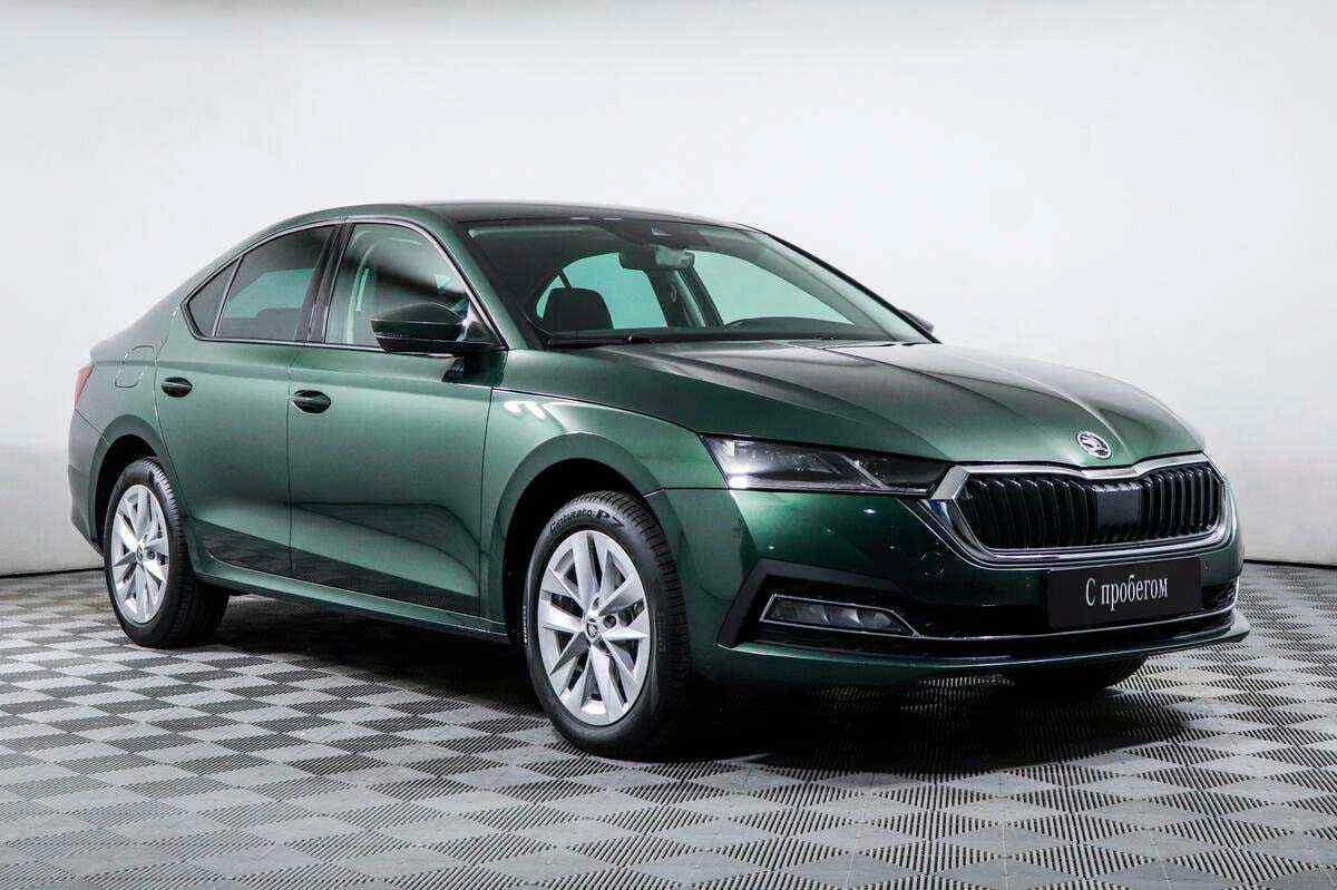 Skoda Octavia, Зеленый, 2022, Робот, 150 л.с., цена от 2 495 000 руб.