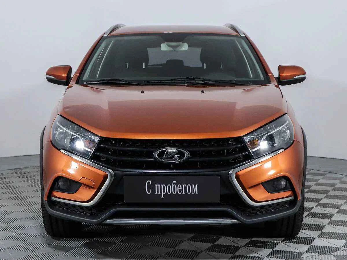 LADA Vesta SW Cross, Оранжевый, 2018, Робот, 122 л.с., цена от 660 000 руб.