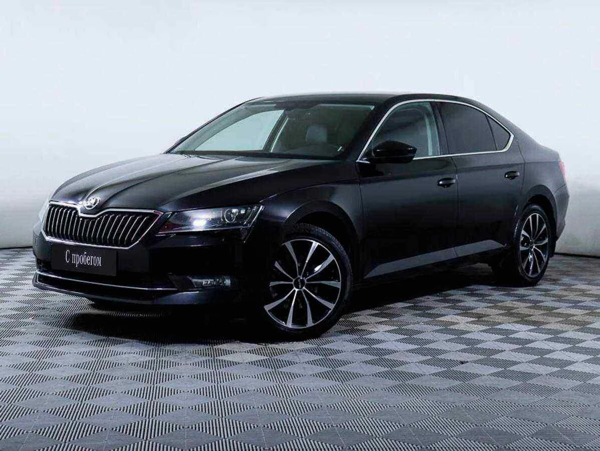 Skoda Superb, Черный, 2018, Робот, 220 л.с., цена от 1 540 000 руб.