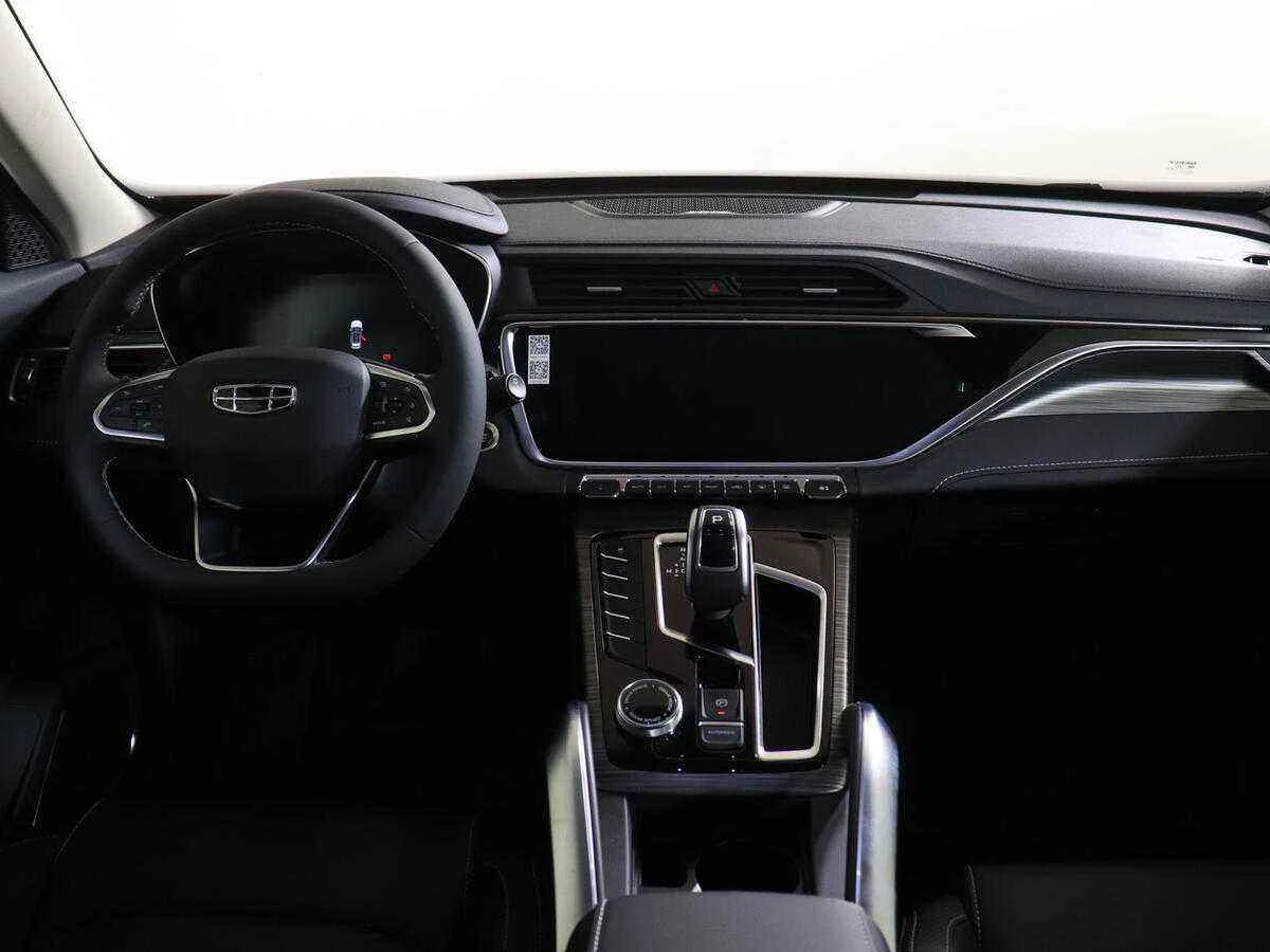 Geely Atlas Pro, Красный, 2022, Автоматическая, 177 л.с., цена от 2 050 000 руб.
