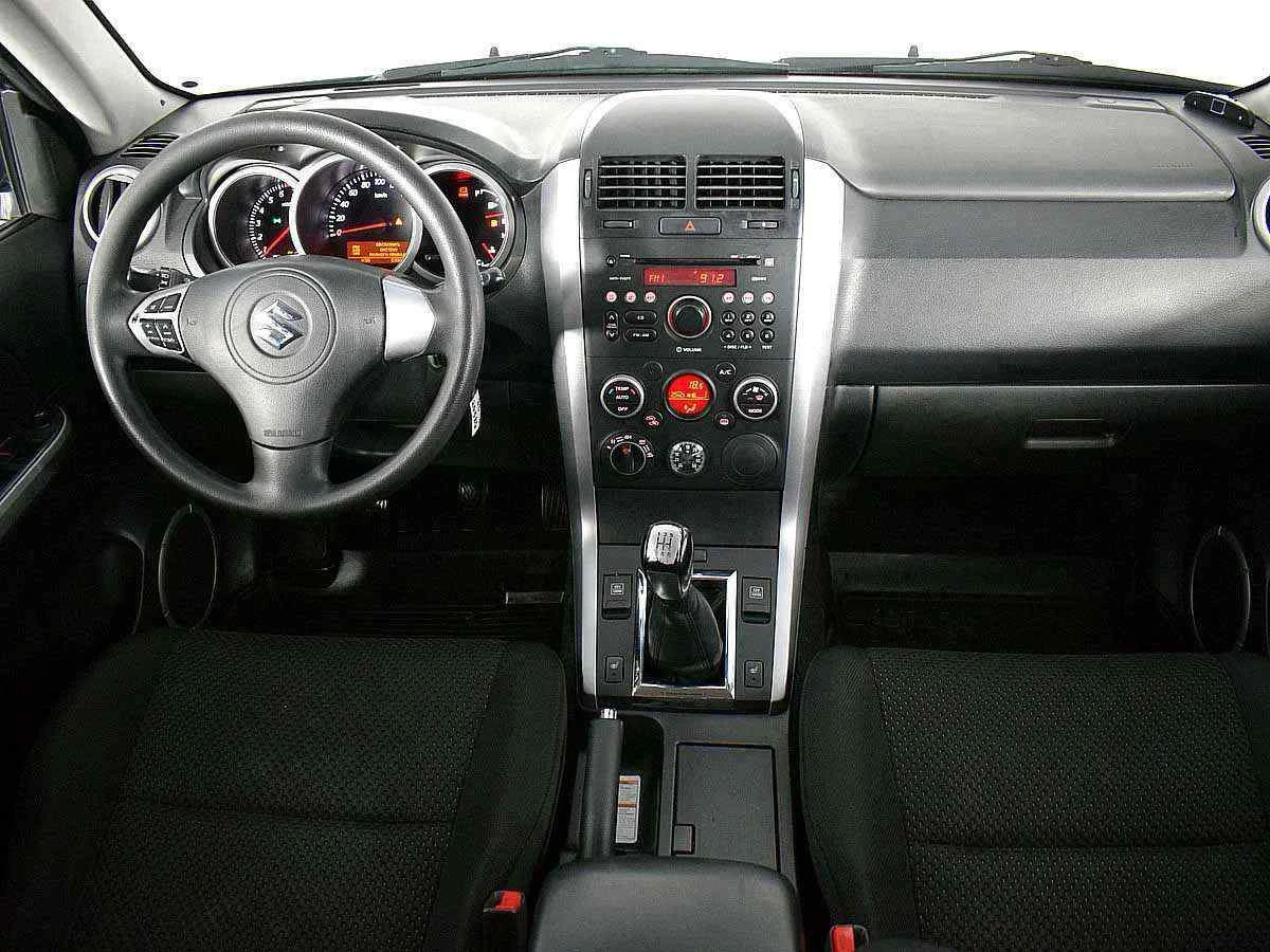 Suzuki Grand Vitara, Серый, 2011, Механическая, 140 л.с., цена от 495 000 руб.