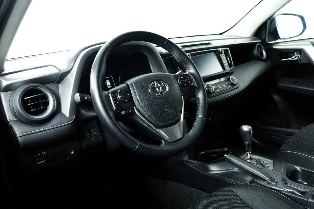 TOYOTA RAV4, Черный, 2019, Автоматическая, 150 л.с., цена от 2 000 000 руб.