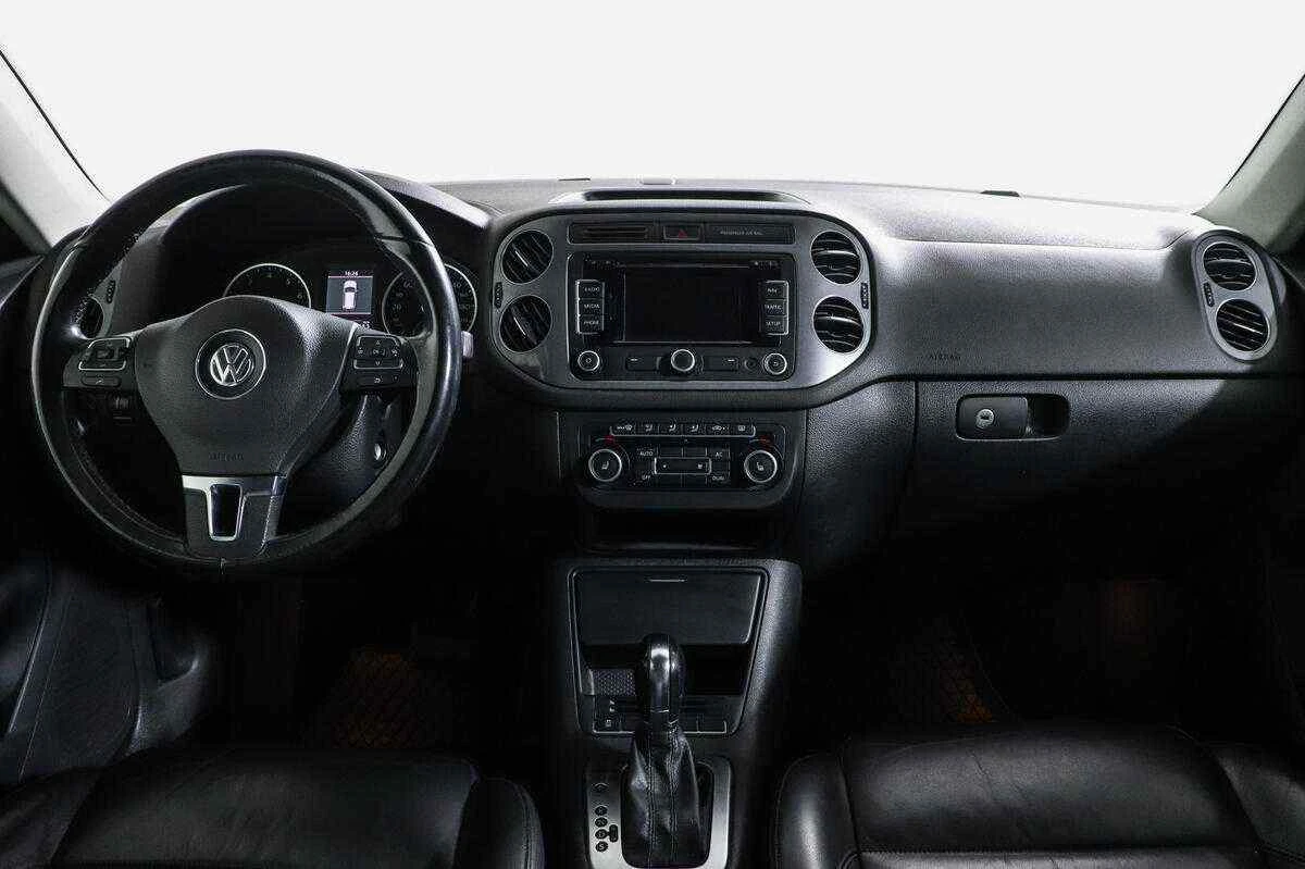 Volkswagen Tiguan, Черный, 2011, Автоматическая, 170 л.с., цена от 533 000 руб.