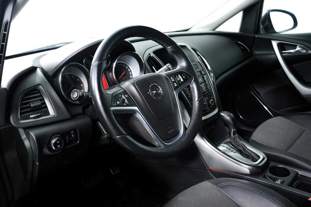 OPEL ASTRA, Серебряный, 2011, Автоматическая, 140 л.с., цена от 582 400 руб.