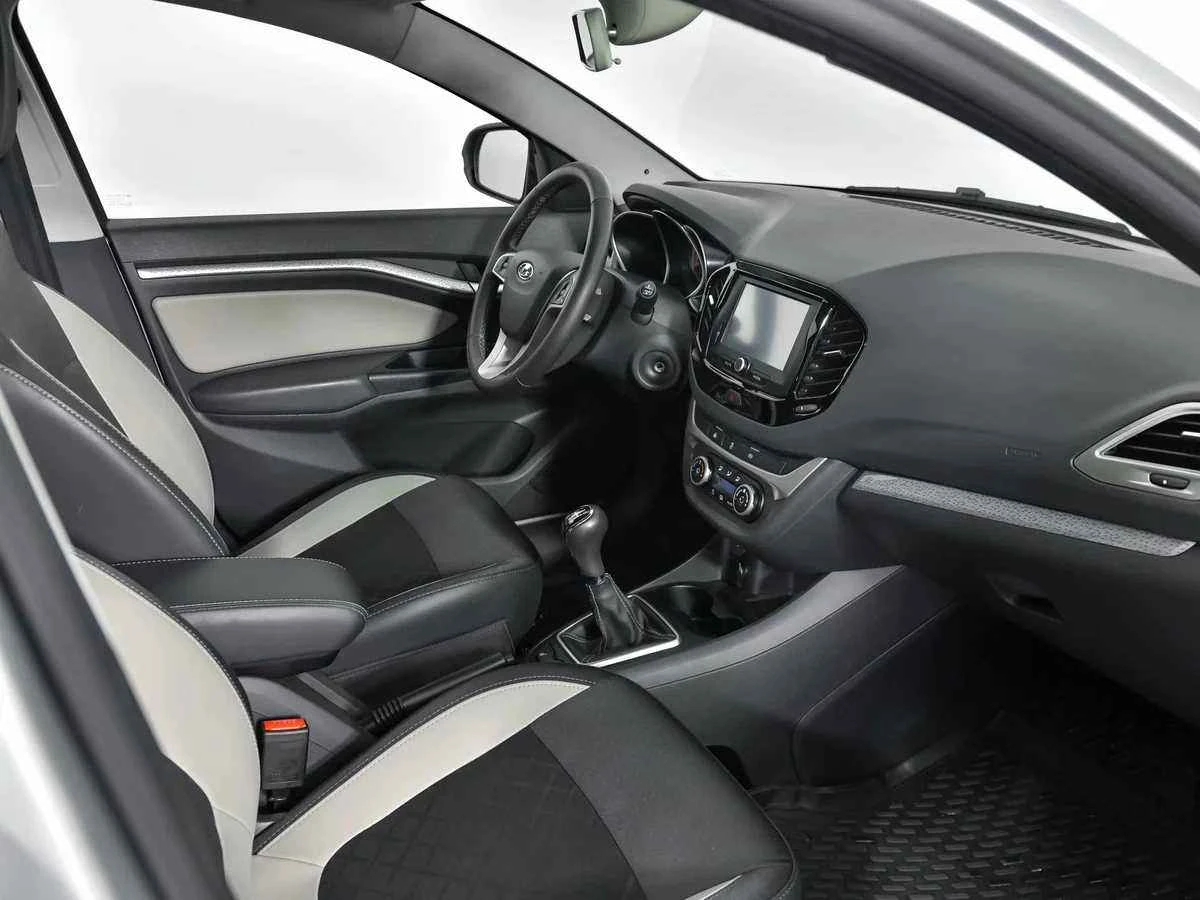 LADA Vesta SW Cross, Серебряный, 2020, Механическая, 122 л.с., цена от 847 000 руб.