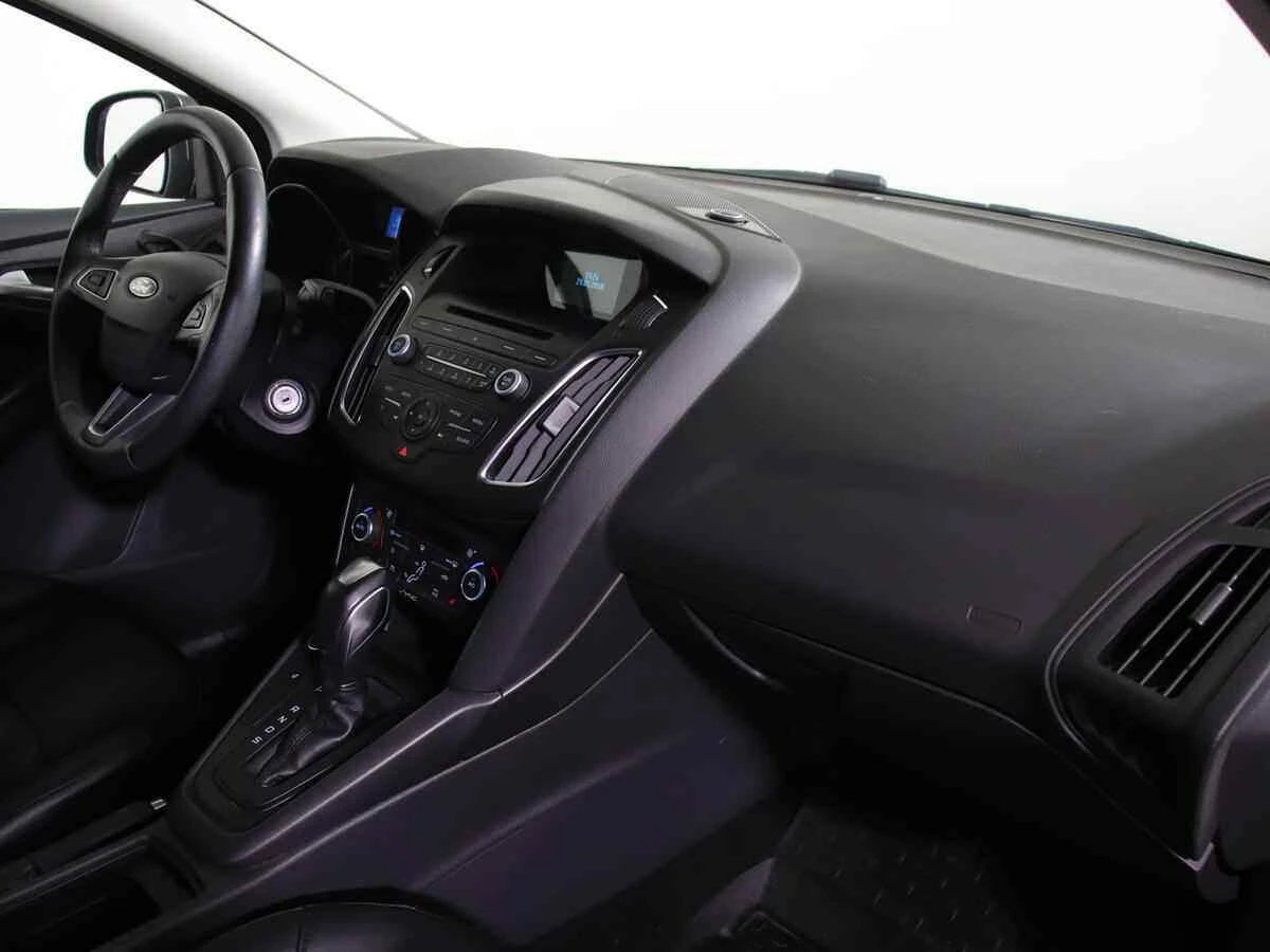 Ford Focus, Серый, 2018, Робот, 125 л.с., цена от 916 000 руб.