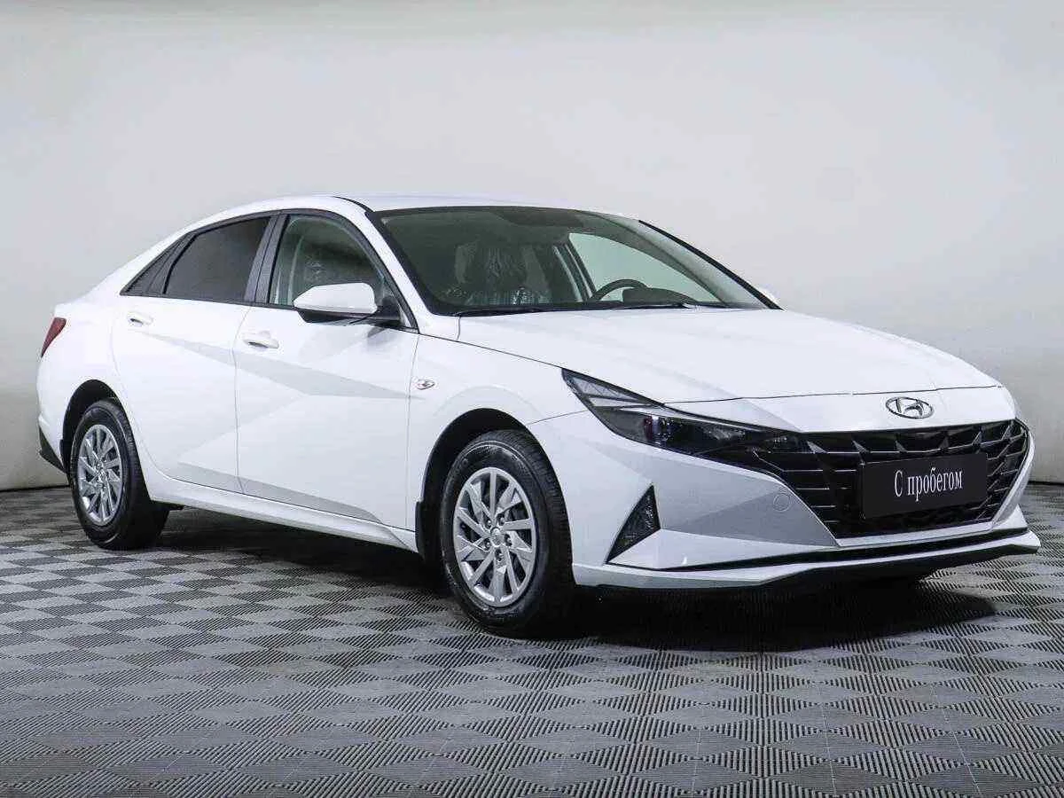 Hyundai Elantra, Белый, 2022, Автоматическая, 128 л.с., цена от 2 046 000 руб.