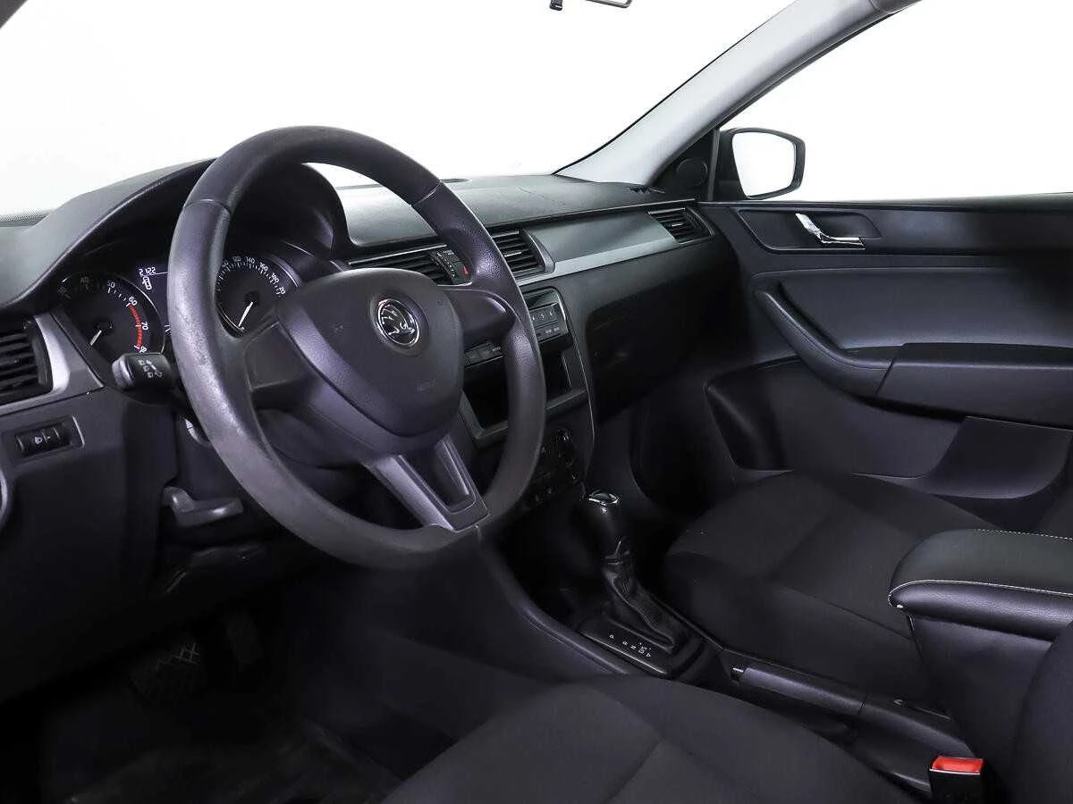SKODA RAPID, Красный, 2017, Автоматическая, 110 л.с., цена от 764 000 руб.