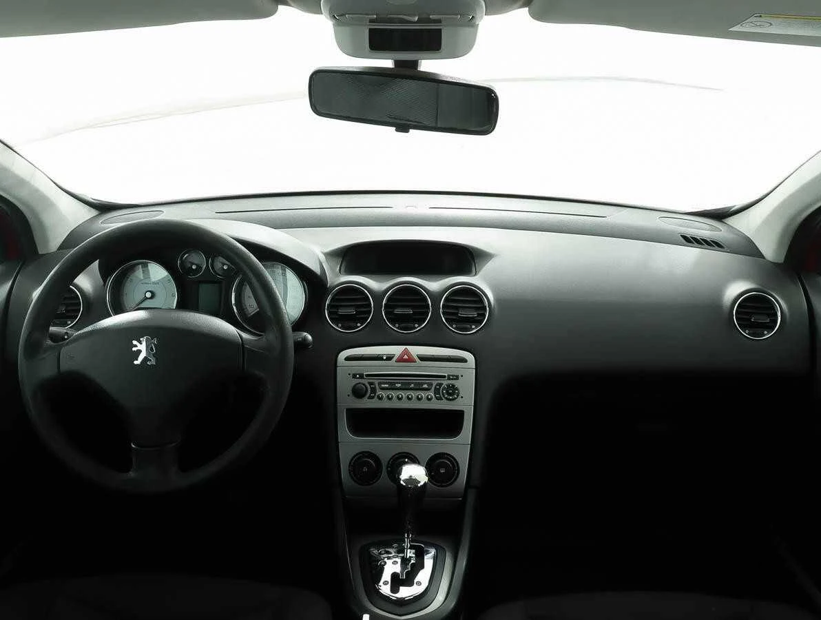 PEUGEOT 308, Красный, 2008, Автоматическая, 120 л.с., цена от 300 000 руб.